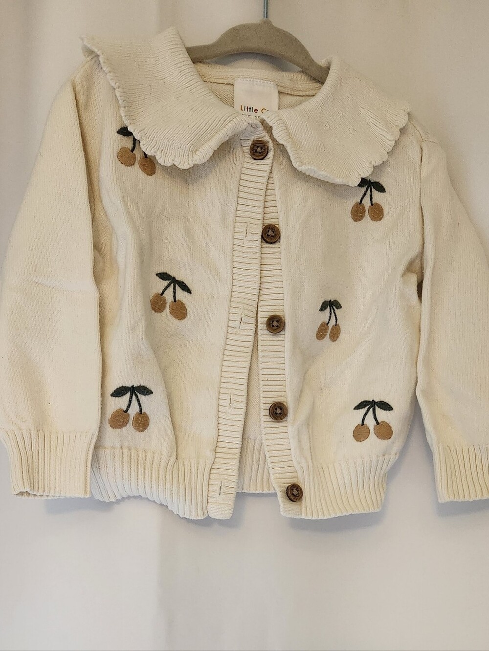 Scalloped Collar Cream Cardigan with Cherry Embroidery